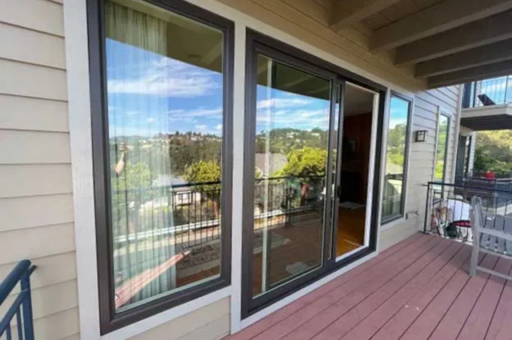 sliding door