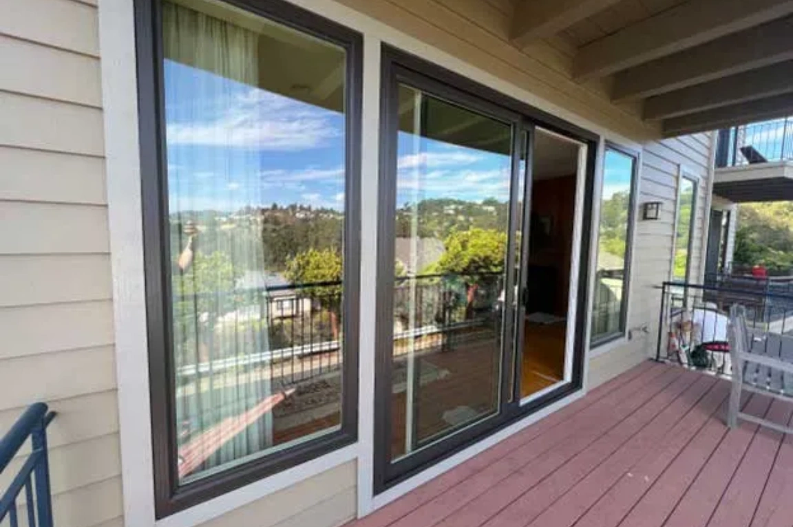 sliding door